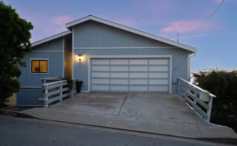 Exterior - 582 Farallon Ave, Pacifica, CA 94044 photo 2 of 7