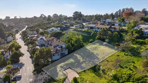 760 Escalona Dr, Santa Cruz, CA 95060