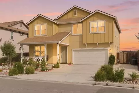 276 Copperleaf Ln, San Juan Bautista, CA 95045