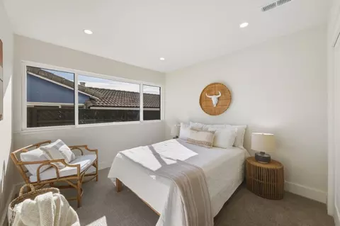 Bedroom - 1116 Glenwood Dr, Millbrae, CA 94030 photo 1 of 11