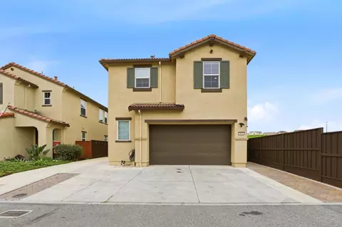 504 Sandpiper Ln, Hollister, CA 95023