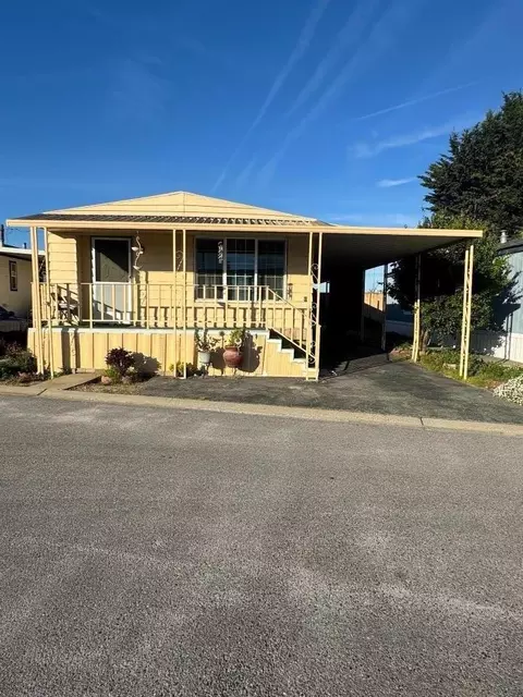 55 San Juan Grade Road 18, Salinas, CA 93906