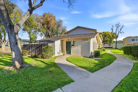 1482 La Boheme St, San Jose, CA 95121
