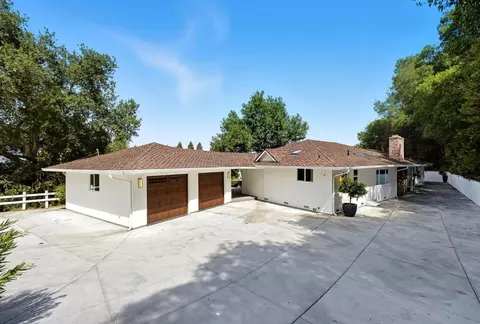15560 Blossom Hill Rd, Los Gatos, CA 95032