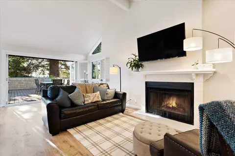 Living - 2104 Penasquitas Dr, Aptos, CA 95003 photo 2 of 2