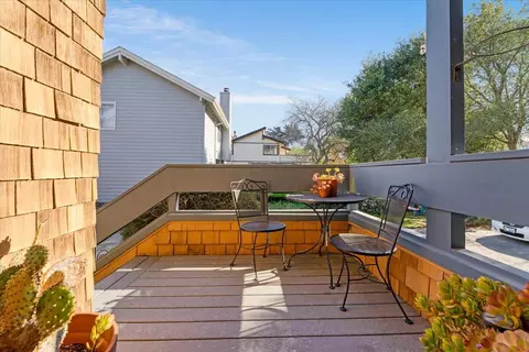 Exterior - 2104 Penasquitas Dr, Aptos, CA 95003 photo 2 of 6