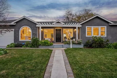 827 Riverside Dr, San Jose, CA 95125
