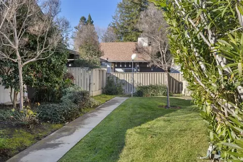 Exterior - 17 Cassandra Way, Mountain View, CA 94043 photo 4 of 8