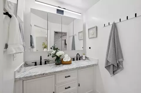 Bath - 17 Cassandra Way, Mountain View, CA 94043 photo 1 of 4