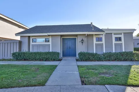 102 Escobar Ave, Los Gatos, CA 95032