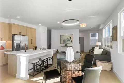 Dining - 837 Fassler 837, Pacifica, CA 94044 photo 2 of 2