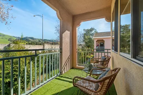 3893 Jasmine Cir, San Jose, CA 95135