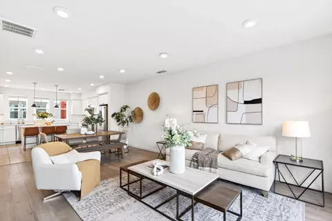 817 Galt Ter 4, Sunnyvale, CA 94085