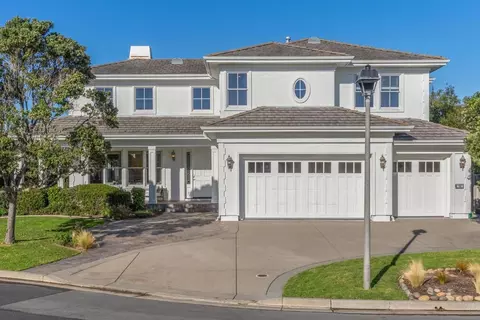 29 Spyglass Ct, Half Moon Bay, CA 94019