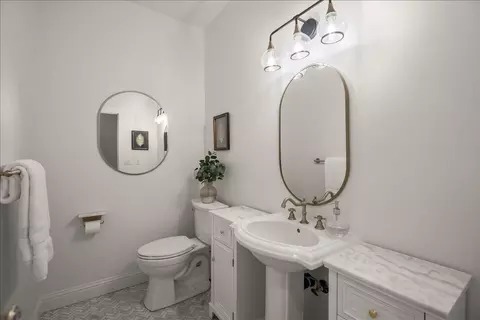 Bath - 8320 Chantrelle Ct, Gilroy, CA 95020 photo 1 of 9