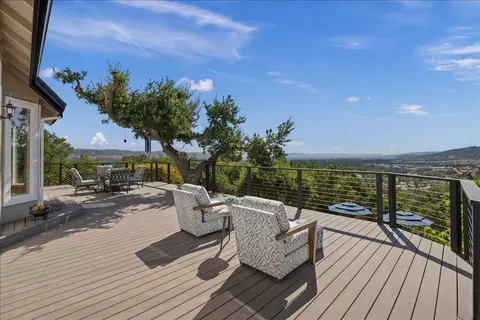 Exterior - 8320 Chantrelle Ct, Gilroy, CA 95020 photo 11 of 20