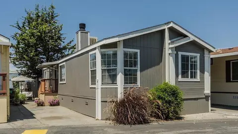 3015 E Bayshore Rd 316, Redwood City, CA 94063