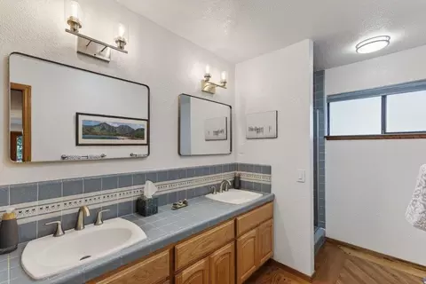 Bath - 350 Aurora Rd, Soquel, CA 95073 photo 6 of 6