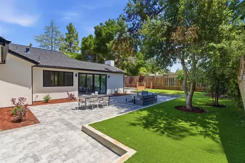 680 N San Antonio Rd, Los Altos, CA 94022