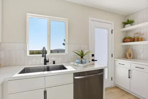 704 Claridge Dr, Pacifica, CA 94044 photo 15