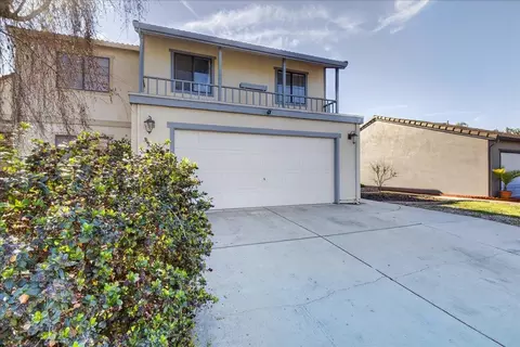 561 Powell St, Salinas, CA 93907