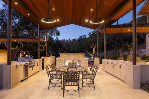 Kitchen - 71 Este Canada, Carmel, CA 93923 photo 4 of 6
