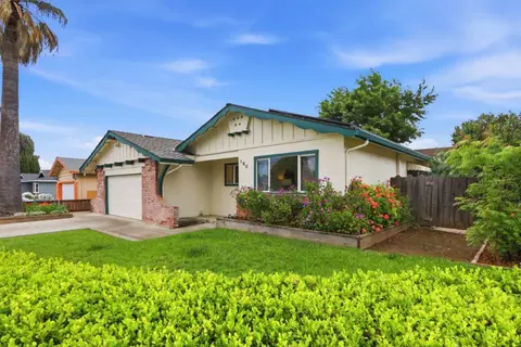 Exterior - 190 Spring Ave, Morgan Hill, CA 95037 photo 2 of 14
