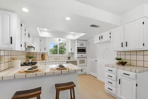 Kitchen - 190 Spring Ave, Morgan Hill, CA 95037 photo 2 of 3
