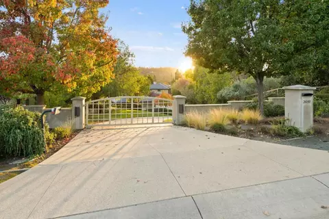26140 Rancho Manuella Ln, Los Altos Hills, CA 94022