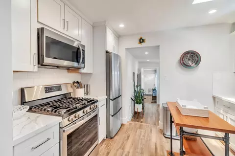 Kitchen - 131 Carmel Ave, Pacifica, CA 94044 photo 2 of 6