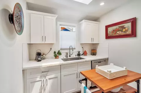 Kitchen - 131 Carmel Ave, Pacifica, CA 94044 photo 3 of 6