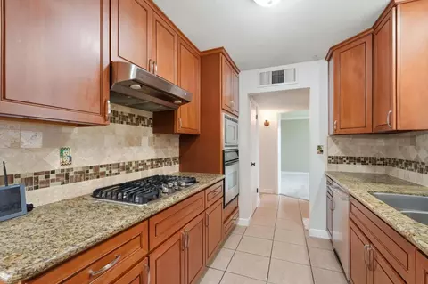 Kitchen - 2425 Meadow Rue Dr, Modesto, CA 95355 photo 3 of 3