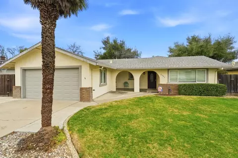 Exterior - 2425 Meadow Rue Dr, Modesto, CA 95355 photo 2 of 10