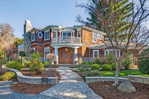 941 Berry Ave, Los Altos, CA 94024