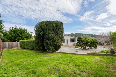 Exterior - 1367 Hermosa Ave, Pacifica, CA 94044 photo 2 of 5