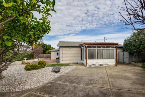 Exterior - 1367 Hermosa Ave, Pacifica, CA 94044 photo 4 of 5
