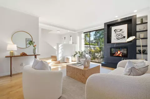 201 Ortega Ave, Mountain View, CA 94040