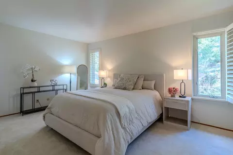 Bedroom - 810 Saint Lawrence Dr, Pacifica, CA 94044 photo 3 of 5