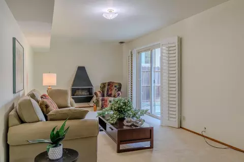 Living - 810 Saint Lawrence Dr, Pacifica, CA 94044 photo 3 of 4