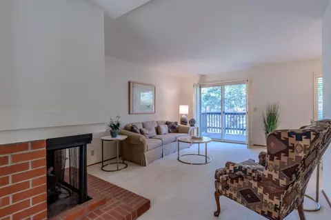 Living - 810 Saint Lawrence Dr, Pacifica, CA 94044 photo 1 of 4