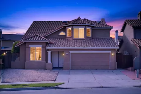 15 Cheswick Cir, Salinas, CA 93906