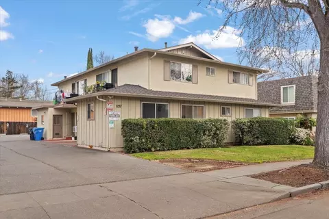 1237 Coronado Dr, Sunnyvale, CA 94086