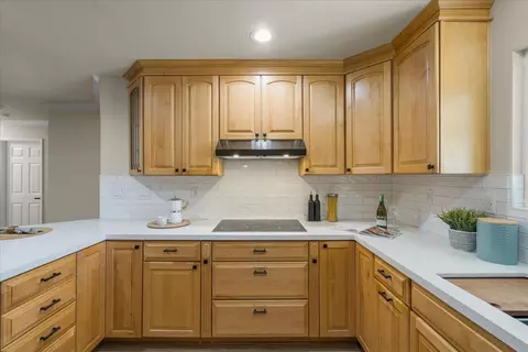 6535 Kings Pl, Gilroy, CA 95020 photo 11