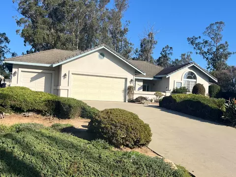 18430 Meadow Ridge Rd, Prunedale, CA 93907