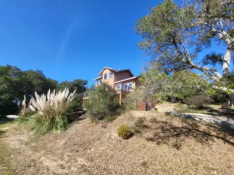 14643 Tumble Weed Ln, Royal Oaks, CA 95076