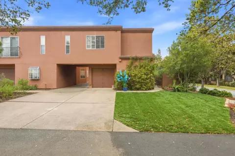 128 Cuesta Dr 5, Los Altos, CA 94022