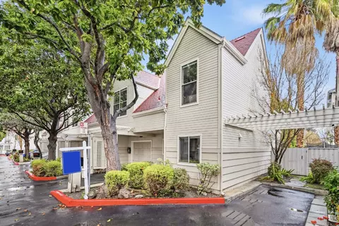 Exterior - 417 Saint Emilion Ct, Mountain View, CA 94043 photo 2 of 5