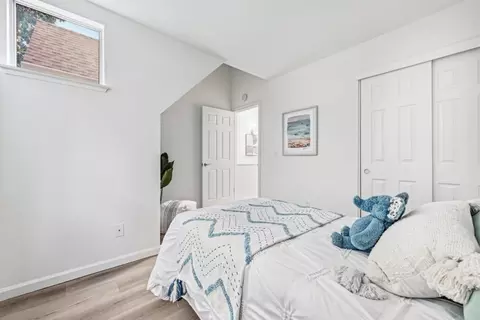 Bedroom - 417 Saint Emilion Ct, Mountain View, CA 94043 photo 4 of 7