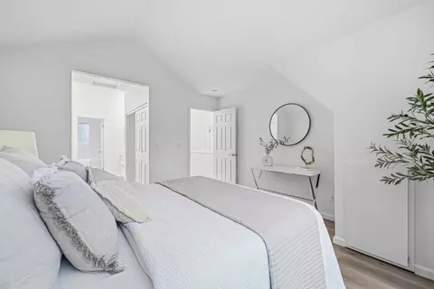 Bedroom - 417 Saint Emilion Ct, Mountain View, CA 94043 photo 1 of 7