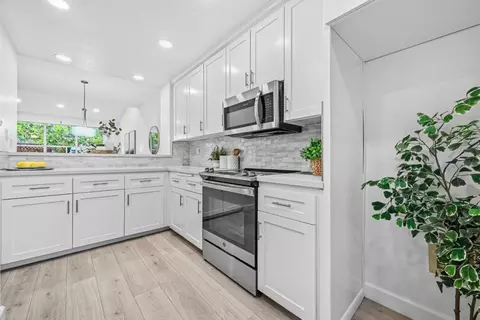 Kitchen - 417 Saint Emilion Ct, Mountain View, CA 94043 photo 3 of 3